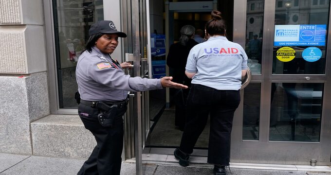 [Tinh thần dân chủ] Chương 14: Thúc đẩy dân chủ một cách hiệu quả (Phần 4)