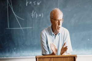 Gerard Debreu hay kinh tế học giống như toán học ứng dụng